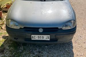 Opel corsa 1200 benzina unico proprietario