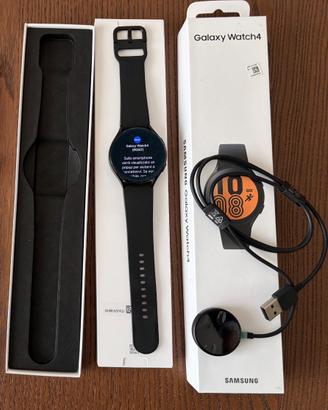 SAMSUNG Galaxy Watch4 LTE/WIFI