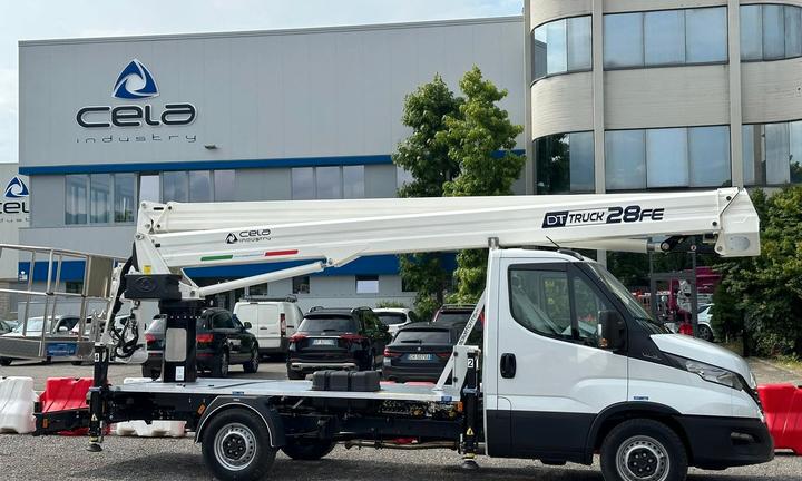 Piattaforma aerea cela TRUCK DT28 FE su pat B con 