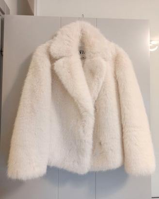 Cappotto corto Zara effetto pelliccia