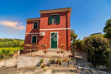 CASA INDIPENDENTE A VILLAMAGNA