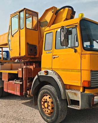 Iveco 190 30 Piattaforma Area