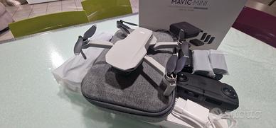Dji Mavic Mini 249g pilotaggio senza patentino 