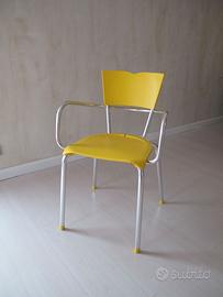 sedia gialla