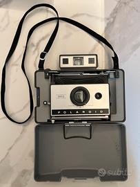 Polaroid Automatic 320 Land Camera