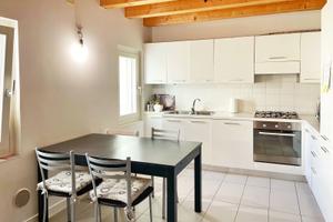 Appartamento bicamere in piccolo condominio