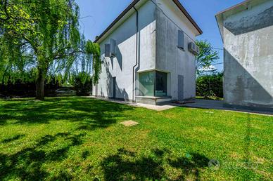 CASA DI CORTE A CARPI