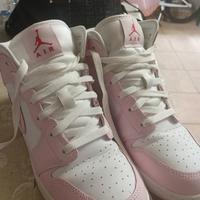 scarpe Nike air Jordan mid 1