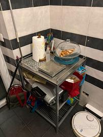 Carrello in metallo da cucina