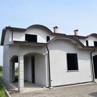 Rif.2460RV9572| villa a schiera cadeo