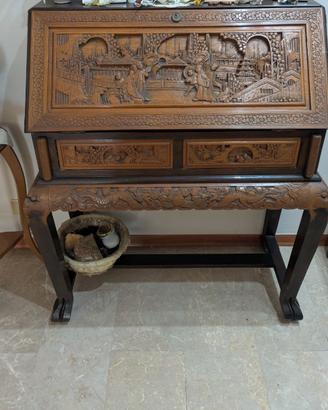 Credenza secretaire cinese intagliato