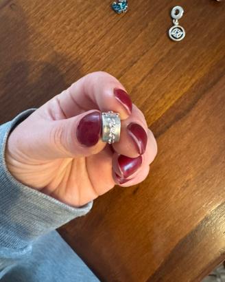 clip pandora sentiero luminoso rosa