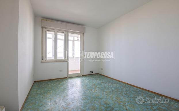 Appartamento fronte mare, con veranda