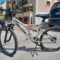 bicicletta  mtb 