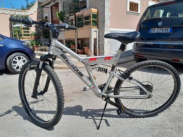 bicicletta  mtb 