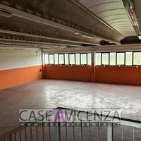 PORZIONE DI CAPANNONE D'ANGOLO