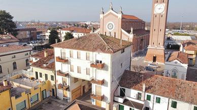 3 LOCALI A PIOMBINO DESE