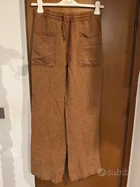 Pantalone Zara , non presenta macchie