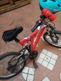 Bici rossa bimbo . 