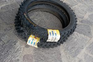 gomme minicross 