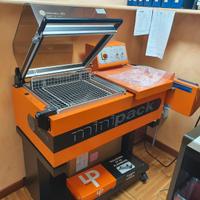 Confezionatrice con film termoretraibile