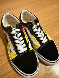 Vans con fiamme