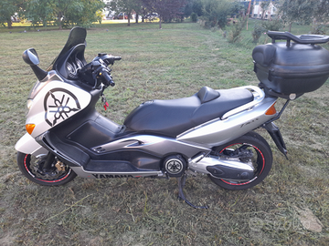 Yamaha t max 500