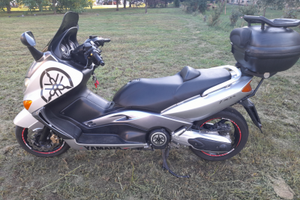 Yamaha t max 500
