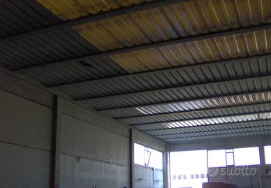 Capannone industriale 900 mq