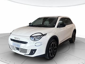 FIAT 600 1.2 hybrid La Prima 110cv auto