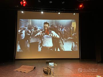 Sistema proiezione con telo F-B e proiettore laser