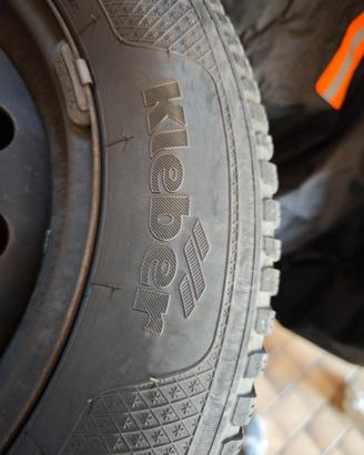 Gomme invernali con cerchio Fiat 500X