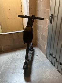Monopattino elettrico segway ninibot E25E