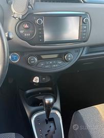 Toyota Yaris ibrida 1.5 Hybrid full optional