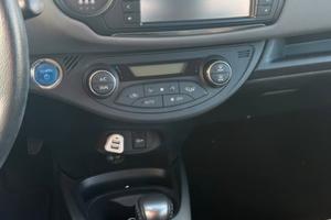 Toyota Yaris ibrida 1.5 Hybrid full optional