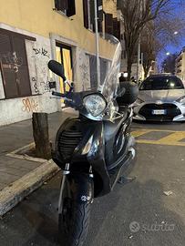 Honda PCX 125, anno 2009, con 50.776 km.