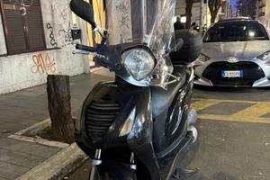 Honda PCX 125, anno 2009, con 50.776 km.