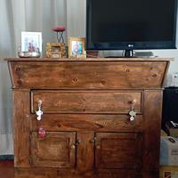 mobile MADIA in legno massello