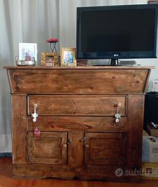 mobile MADIA in legno massello