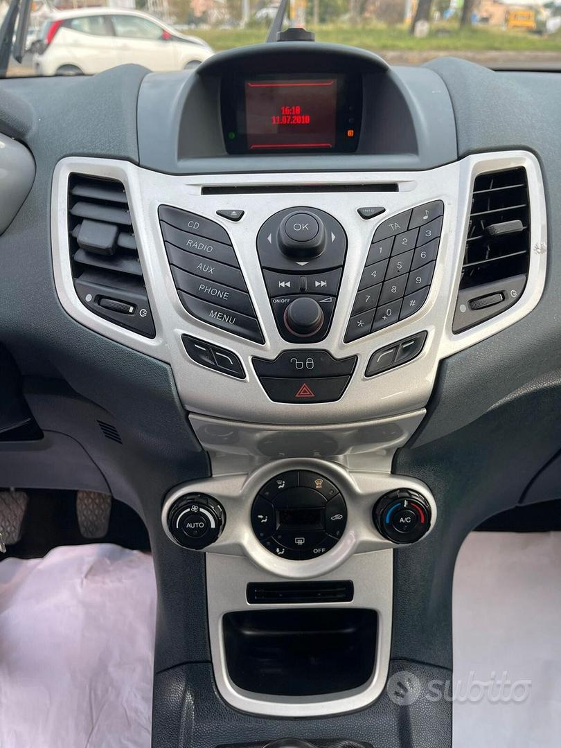 Ford Fiesta 2010 photo 3