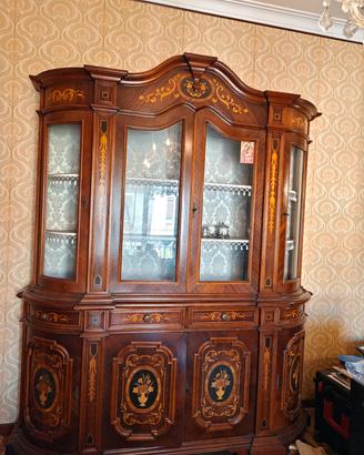 Prestigioso mobile/vetrina credenza classica
