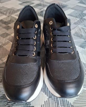 Scarpe Prima Classe Nere Donna
