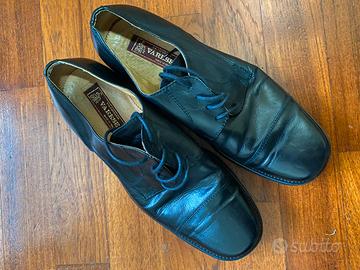 Scarpe stringate nere classiche