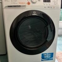 Lavasciuga a libera installazione Indesit