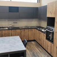 Cucina industriale nuova ed adattabile alle misure