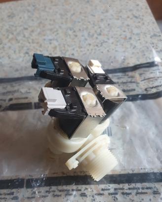 Elettrovalvola nuova per  lavatrice Candy/Hoover