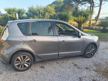 Renault Scenic  Xmod  1.5 dci 