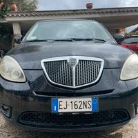 Lancia Ypsilon Unyca