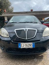 Lancia Ypsilon Unyca