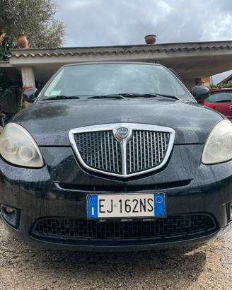 Lancia Ypsilon Unyca